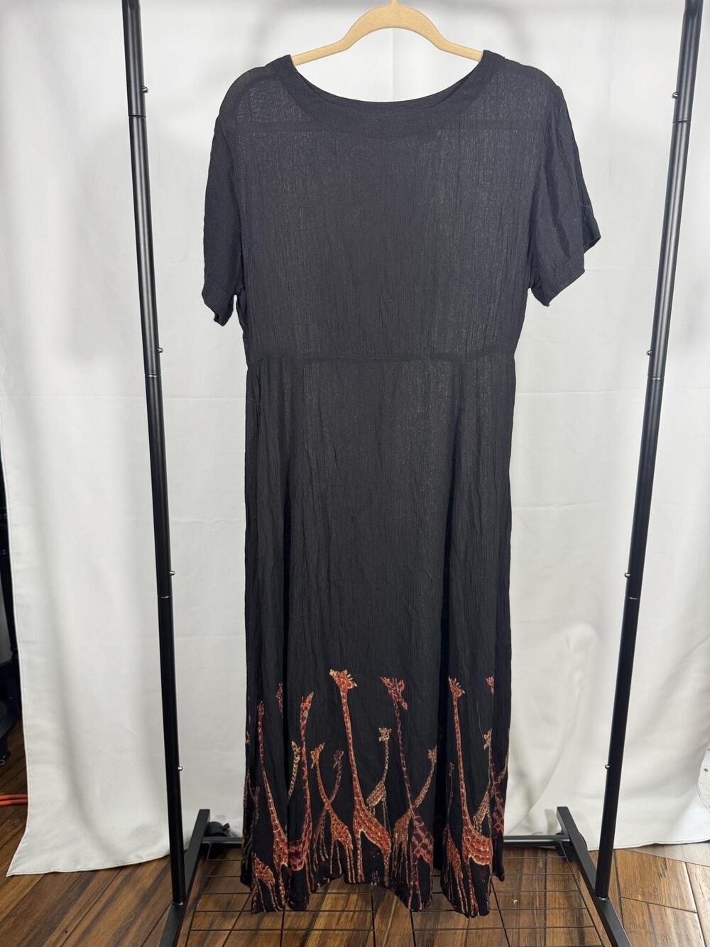 Orvis Dress Womens Medium Black Giraffe Print Short Sleeve Maxi Rayon Safari
